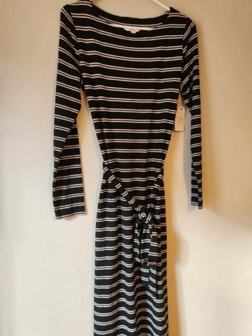 Medium Longsleeve Hacci Black & White Striped Dress